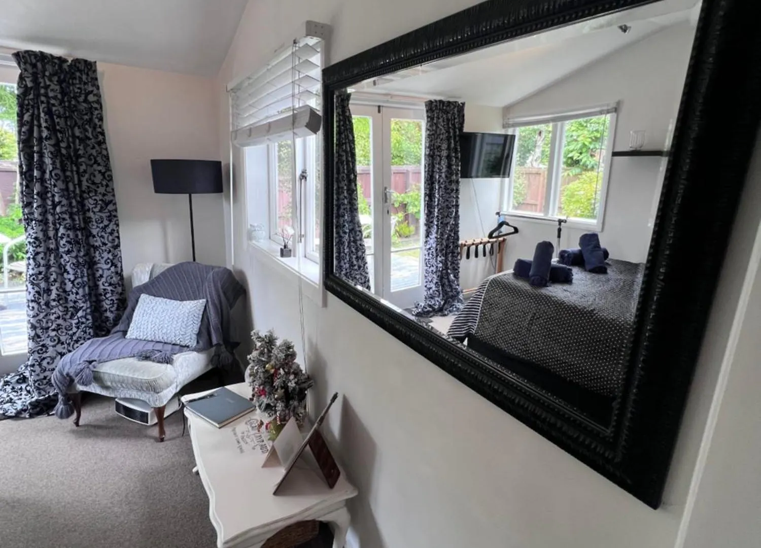 Gorgeous Villa, 7 Minutes From Airport Christchurch 0*,